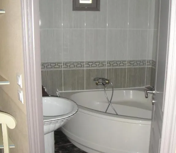 栅栏广场酒店 4*